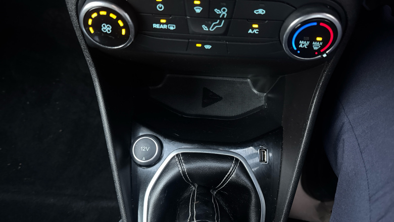 Ford Fiesta 1.1 Zetec 5dr Petrol Hatchback